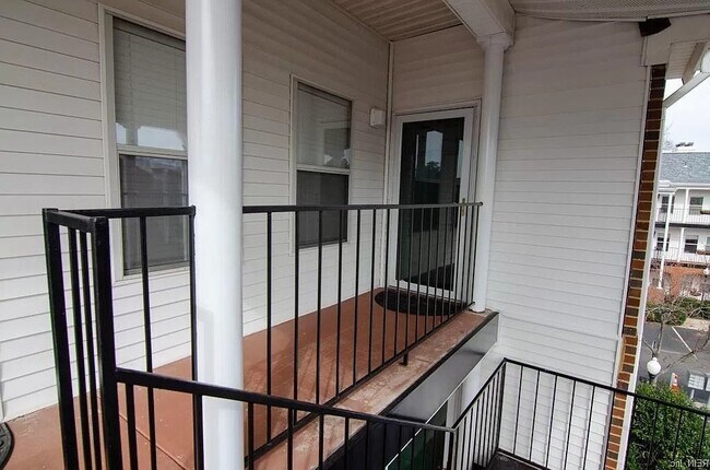 Building Photo - 201 Westover Ave