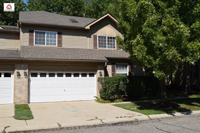 Building Photo - 1566 Heron Cir