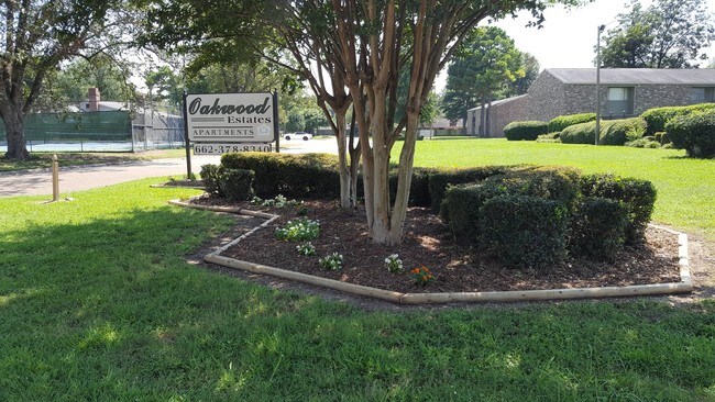 Oakwood Apartments Greenville Ms Apartments Com