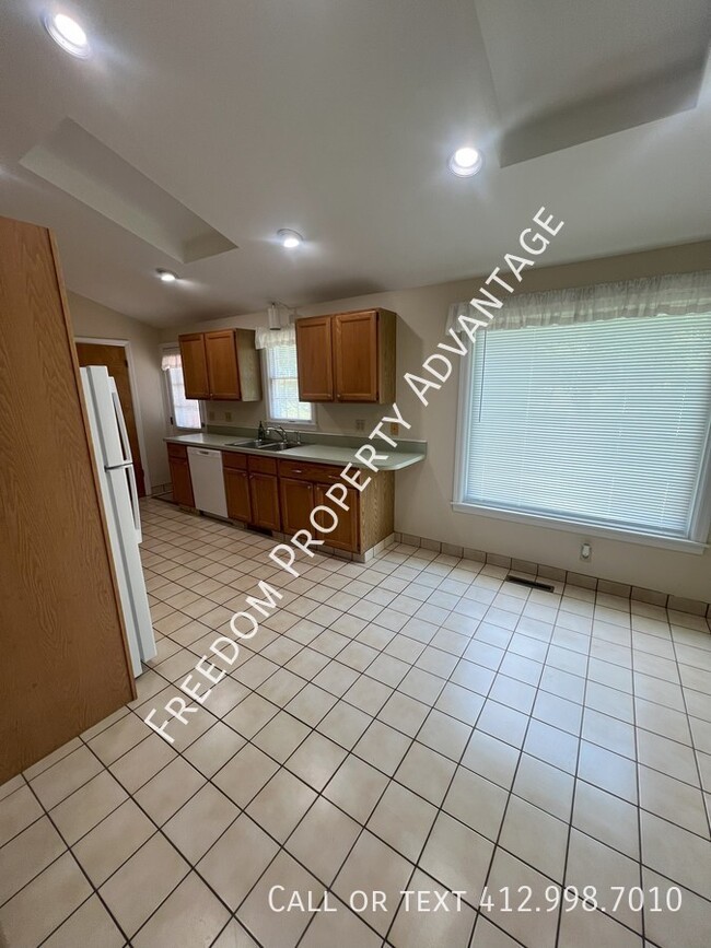 Foto del edificio - 415A Mecklem Ln - Ellwood City