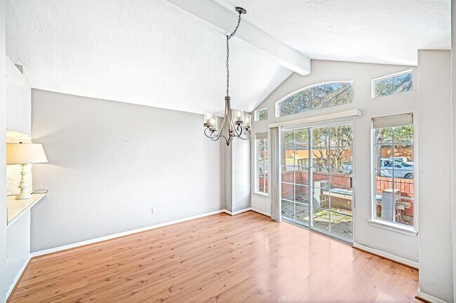 Building Photo - 7202 River Garden Dr