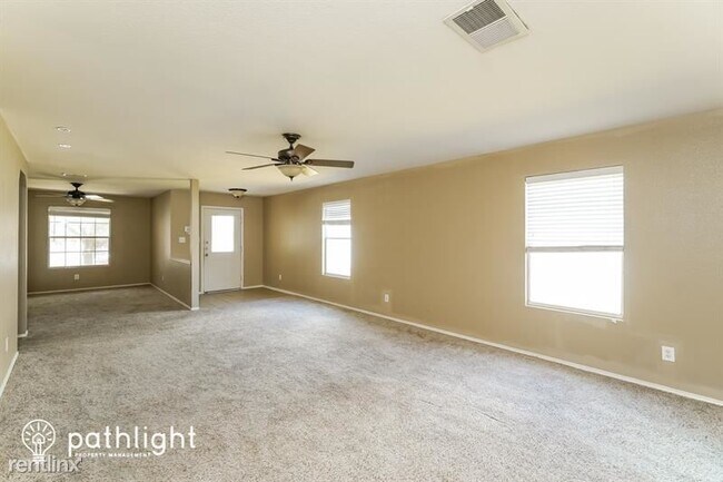Building Photo - 3 br, 2 bath House - 353 Willow View