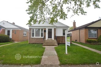 Building Photo - 5550 N Lotus Ave