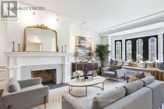 Building Photo - 2 Clarendon Ave