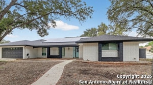 Building Photo - 421 Candleglo Dr