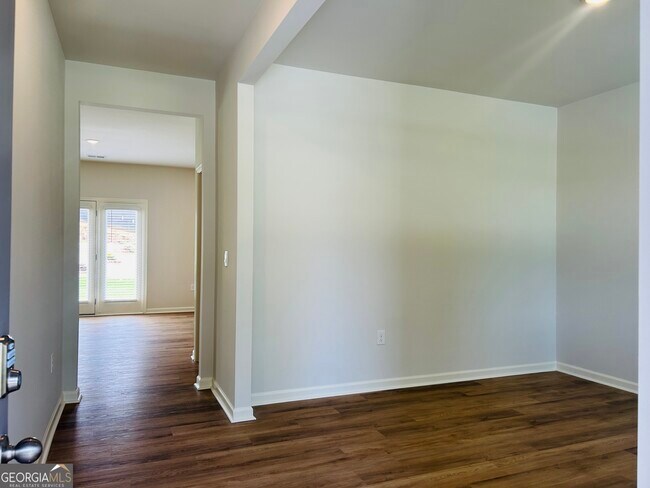 Building Photo - 112 Glenrise Dr