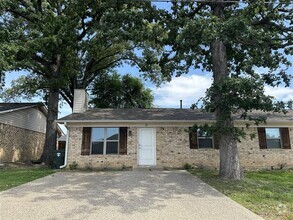 Building Photo - 8320 Cambridge Rd