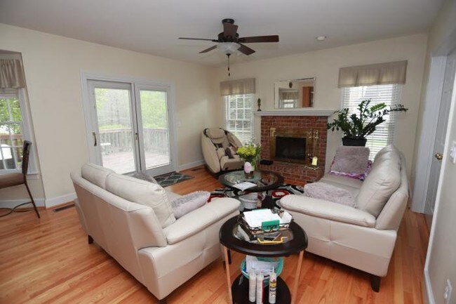 Foto del edificio - 1 bedroom in Centreville VA 20120