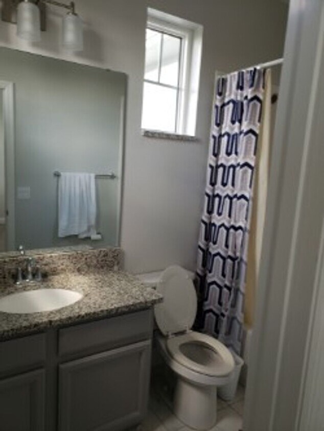 Building Photo - Beautiful 1 bed  1  Bath  STUDIO In Lake N...