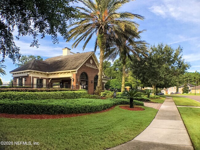 Foto del edificio - 491 Candlebark Dr