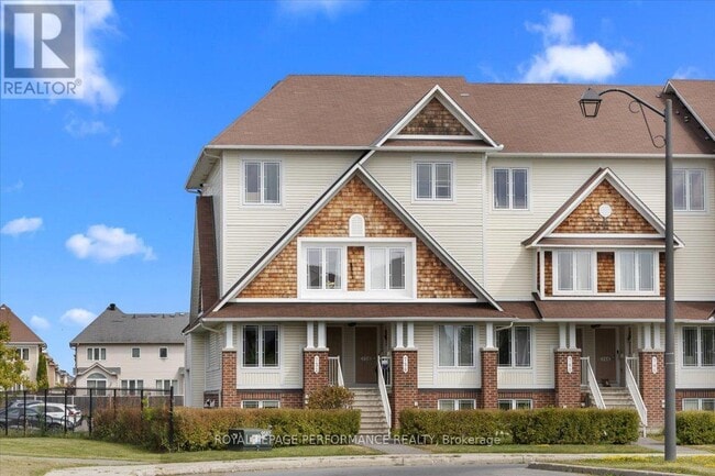 Building Photo - 732 Lakeridge Dr
