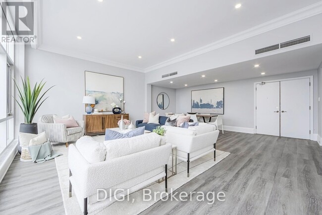 Building Photo - 400 Walmer Rd