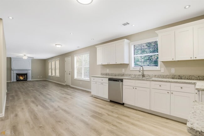 Building Photo - 3922 Button Gate Ct