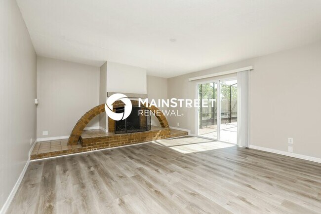 Foto del edificio - 4 Bedroom Pet-Friendly Home in FERN PARK, ...