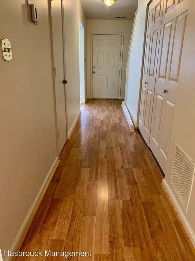 Foto del edificio - 2315 N Berkshire Rd