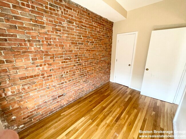 Building Photo - 672 Massachusetts Ave