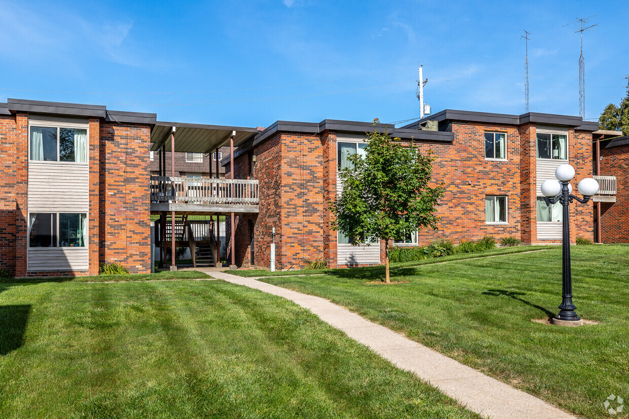 Patio de dos habitaciones - Emerald Ct Apts