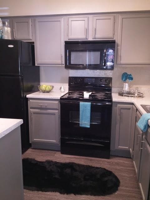 Building Photo - Woodwind Village