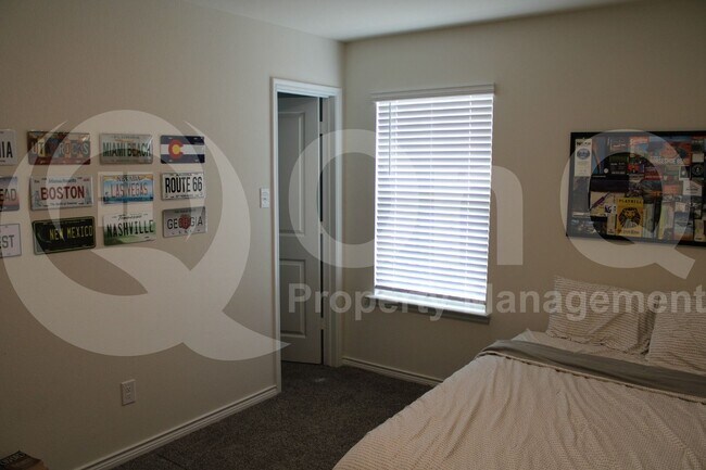 Foto del edificio - 1604 Silver Landing Trail