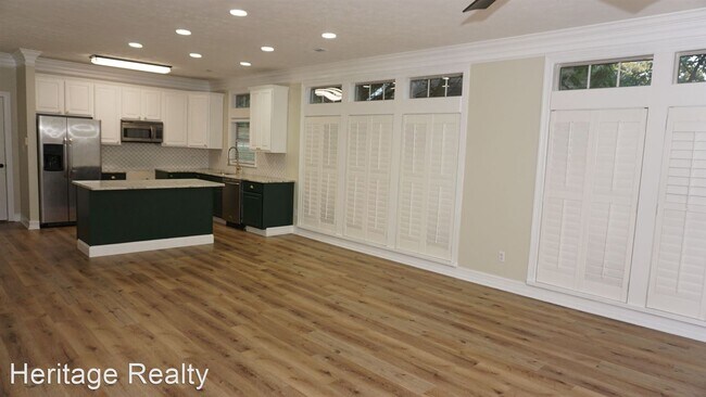 Building Photo - 3 br, 2 bath House - 1011 Antrim Way