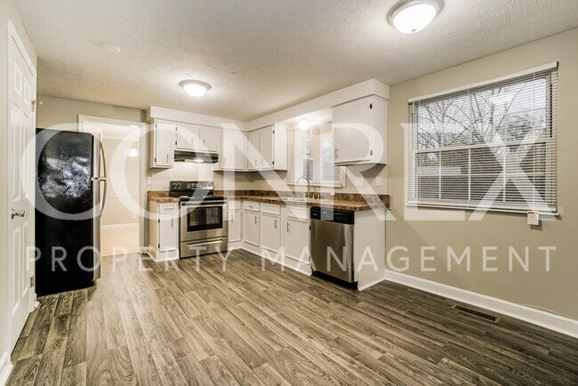 Building Photo - Beautiful Mason Home with a two Car Garage!