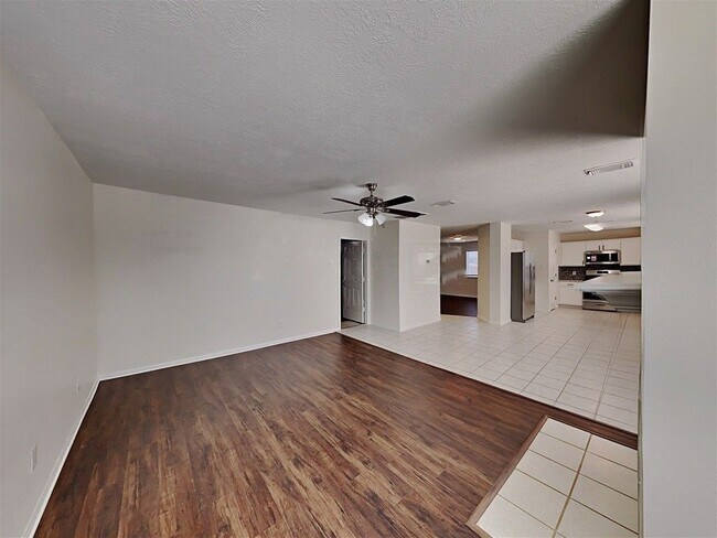 Foto del edificio - 26881 Monarch Manor Ln