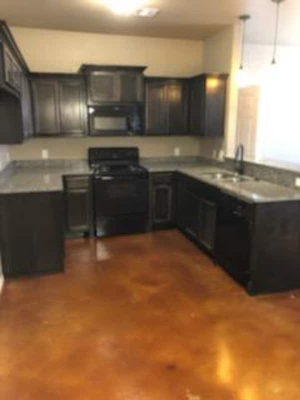 Building Photo - 1824 Post Oak Rd