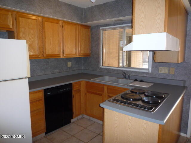 Building Photo - 6426 N 85th St