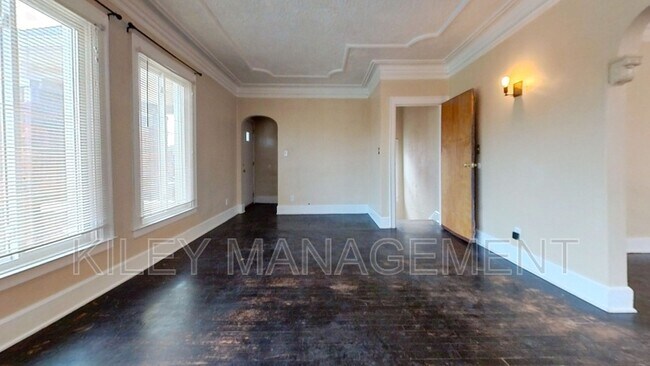 Foto del edificio - 16211 Fairfield St