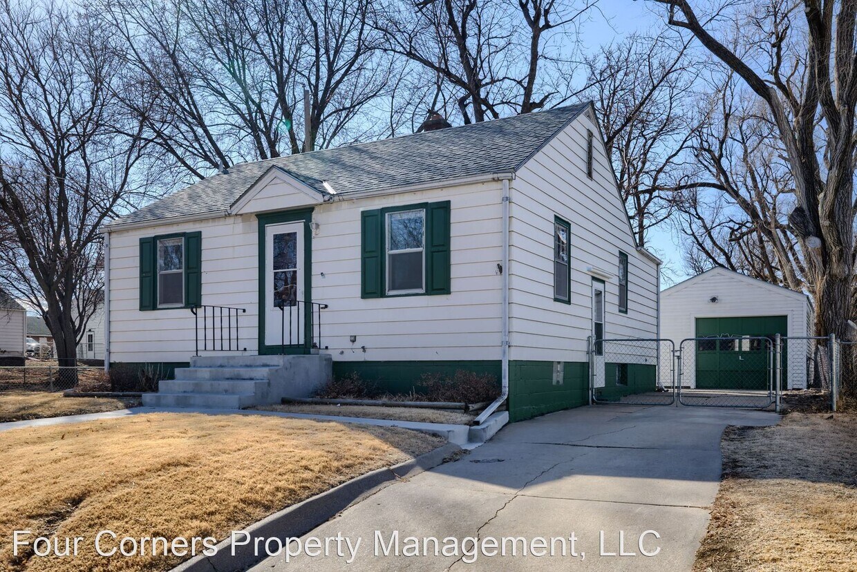 2 br, 1 bath House 2529 N 60th Street House Rental in Lincoln, NE