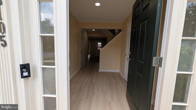 Building Photo - 26105 Lands End Dr