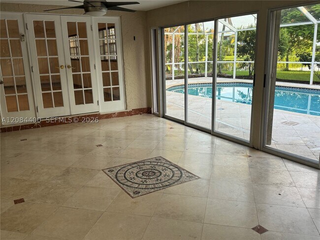 Foto del edificio - 16643 Golfview Dr