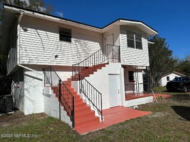 Foto principal - 6412 New Kings Rd