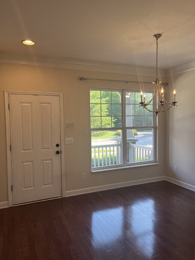 Foto del edificio - "Charming 3-Bed Home on Kemberton Court: Spacious Living with 2.5 Baths in Nolensville!" Communit...