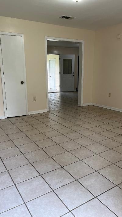 Building Photo - 4215 Heath Dr
