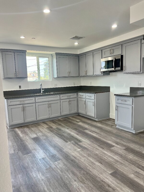 Foto del edificio - 791 E 41st St