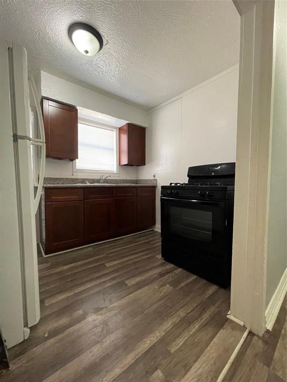 Foto del edificio - 3414 Otis St