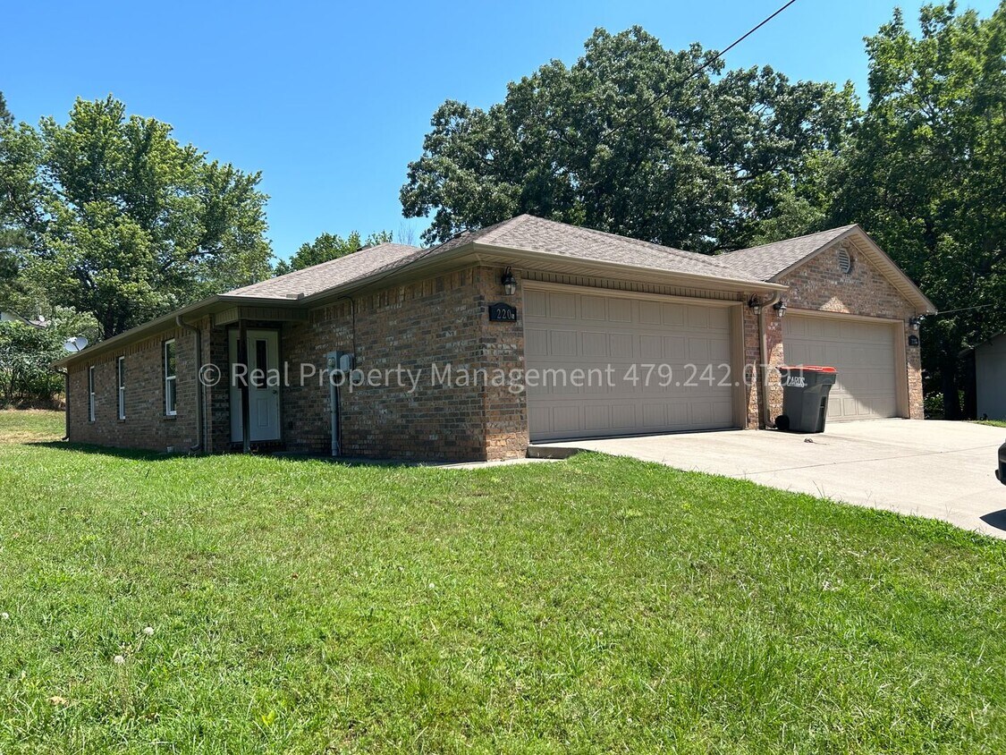Primary Photo - GREENWOOD DUPLEX coming this September! 3 ...