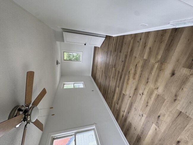 Foto del edificio - 3971 E 177th St