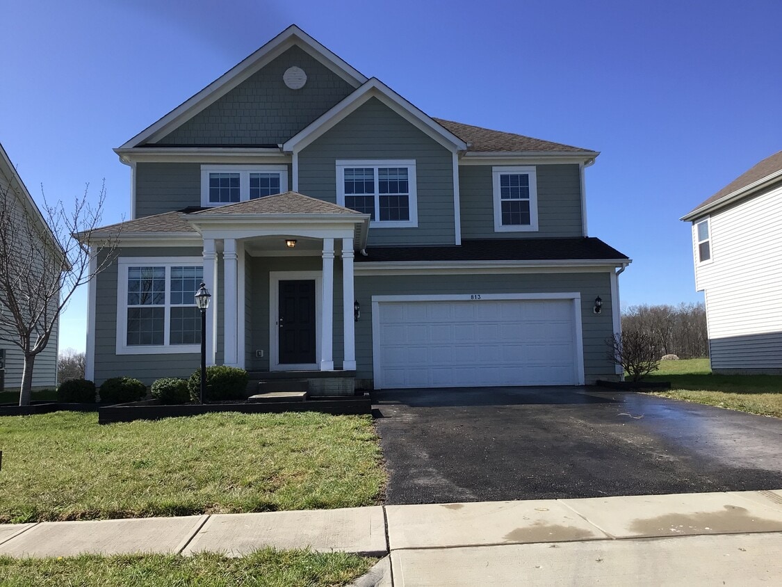813 Zeller Drive House for Rent in Pickerington, OH