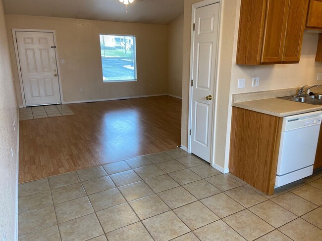Building Photo - Apartment in Branson East, Kirbyville