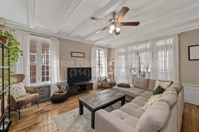 Foto del edificio - 5138 Waterman Blvd