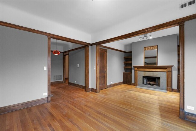Building Photo - 4649 N Dover St