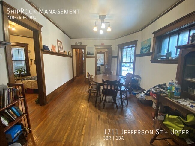 Foto del edificio - 1711 Jefferson St