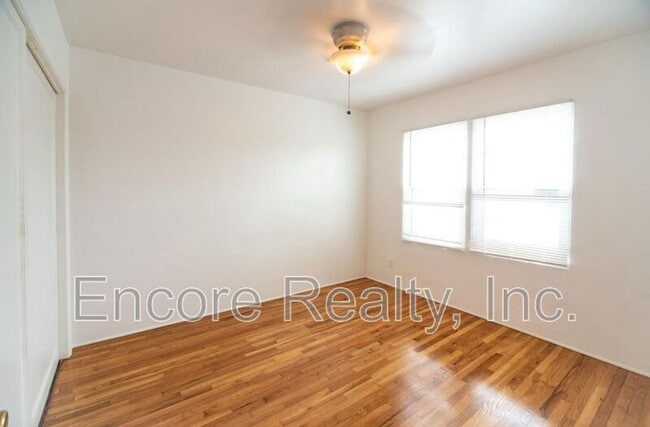 Building Photo - 2168 Bacon St