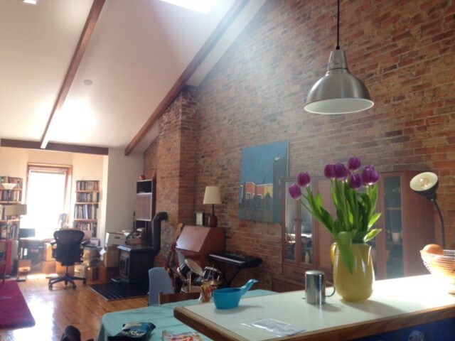 Top Floor Main Living - 13 Magazine St