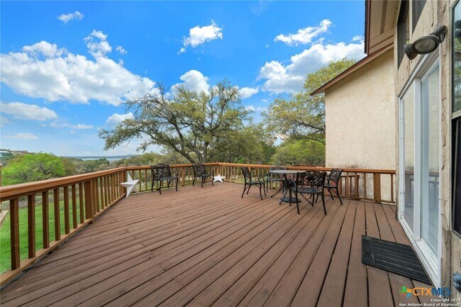 Foto del edificio - 1043 Barbara Dr