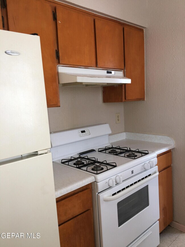 Building Photo - 3701 Tyler Ave