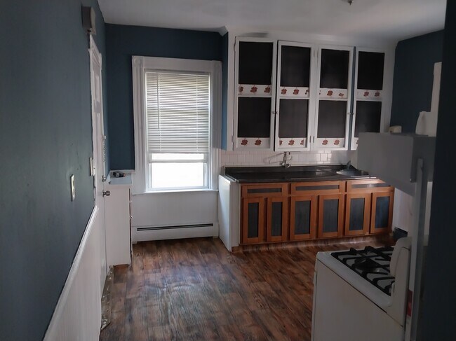 Kitchen - 73 Felix St