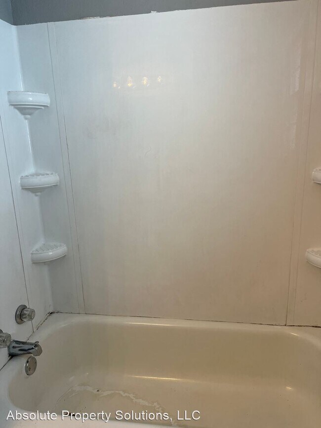 Foto del edificio - 3 br, 1.5 bath House - 347 N Warren Ave